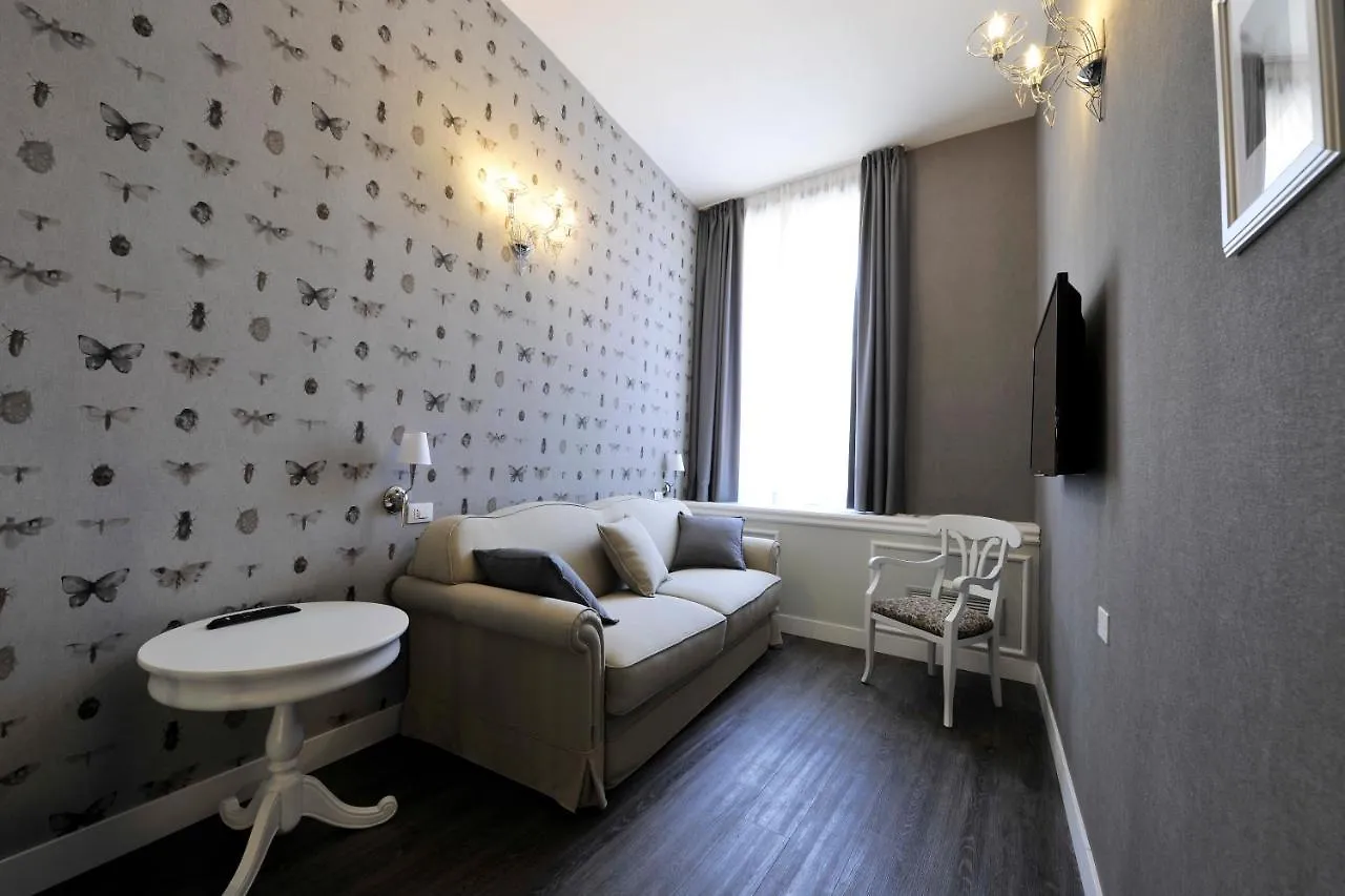 Maxxim Hotel & Loft Феррара